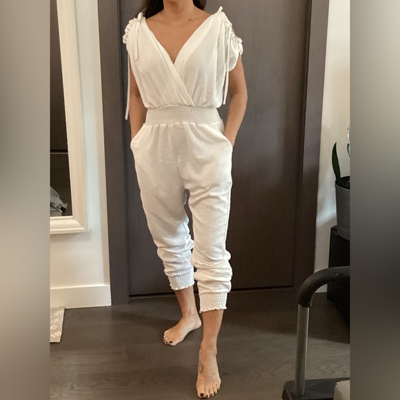 White XS/S romper - Picture 1 of 2